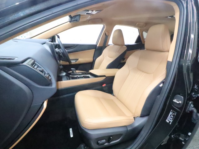 レクサス レクサス ＮＸ ２５０　標準