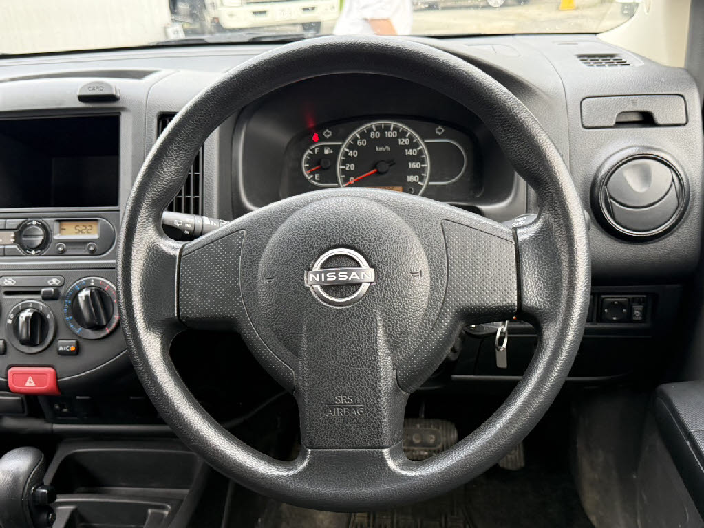 ニッサン ＡＤバン ｴﾏｰｼﾞｪﾝｼｰﾌﾞﾚｰｷ標準 4WD