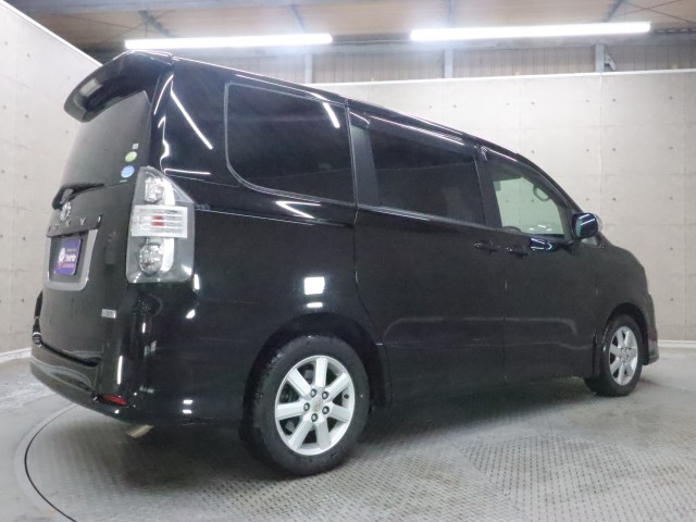 トヨタ ヴォクシー ＺＳ