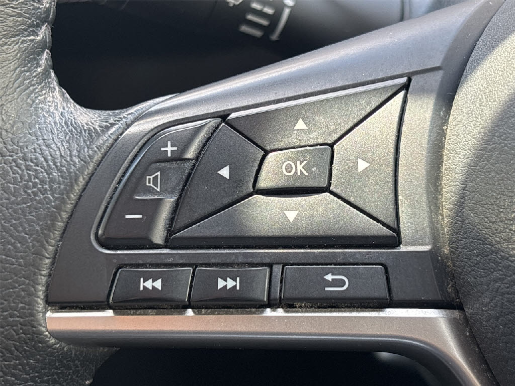 ニッサン セレナＨＶ ﾊｲｳｪｲｽﾀｰVｾﾚｸｼｮﾝ 4WD