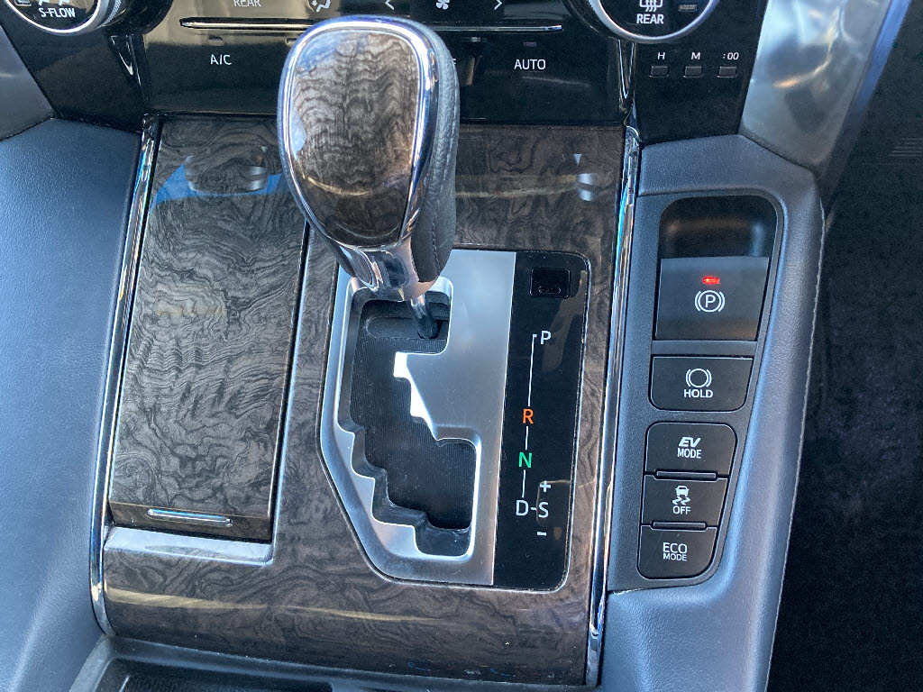 トヨタ ヴェルファイア 2.5Z 4WD