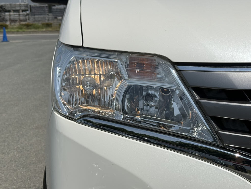 ニッサン セレナ 20X 4WD