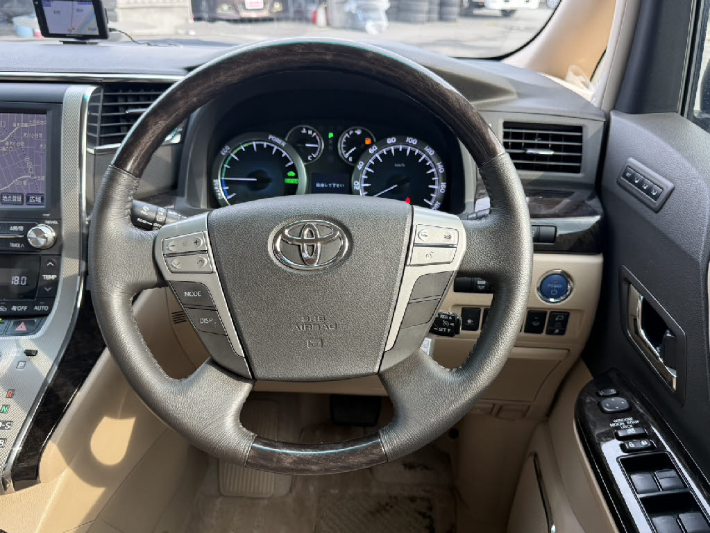 トヨタ ｱﾙﾌｧｰﾄﾞ ﾊｲﾌﾞﾘｯﾄﾞ G・Lﾊﾟｯｹｰｼﾞ 4WD
