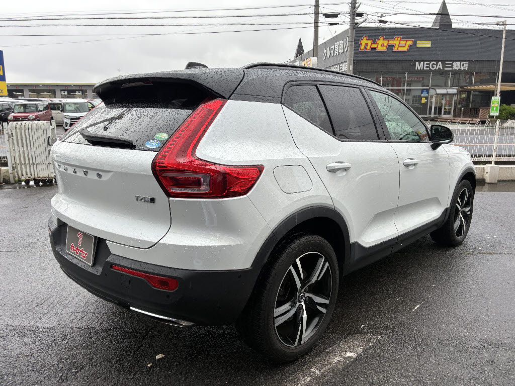 ボルボ ボルボ ＸＣ４０ Ｔ４　Ｒデザイン