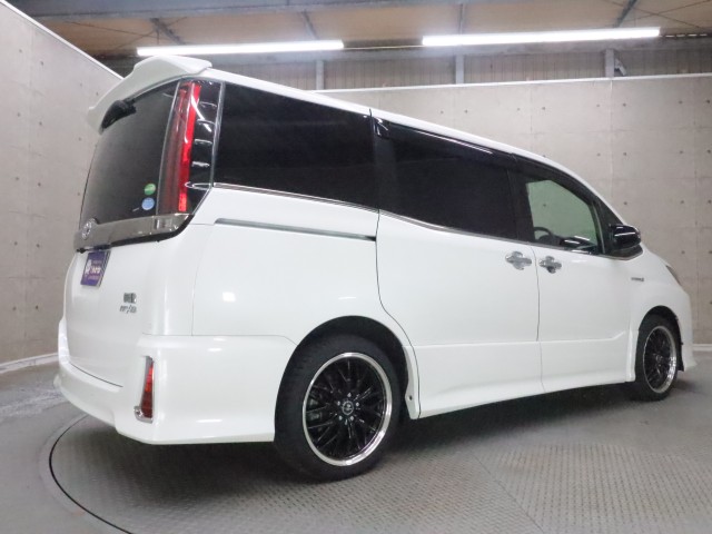 トヨタ ノアＨＶ ﾊｲﾌﾞﾘｯﾄﾞSﾀﾞﾌﾞﾙﾊﾞｲﾋﾞｰ2