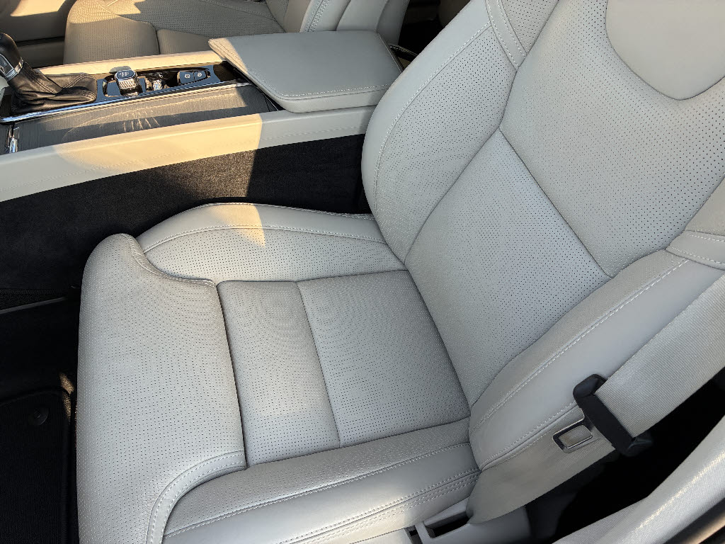 ボルボ ボルボ Ｖ６０ T5インスクリプション