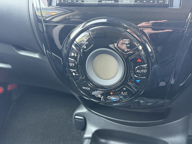 ニッサン ノート e-POWER B