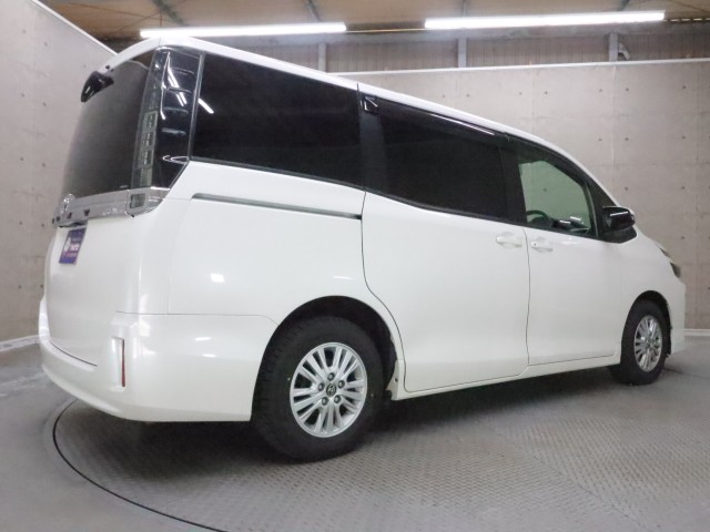 トヨタ ヴォクシー V