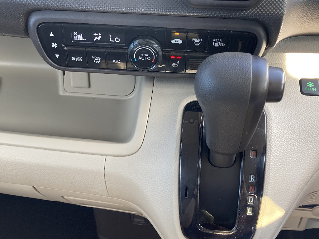 ホンダ Ｎ　ＢＯＸ Gﾎﾝﾀﾞｾﾝｼﾝｸﾞ 4WD