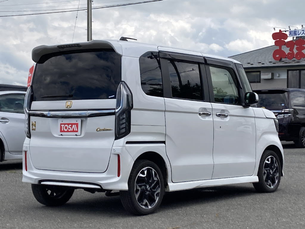 ホンダ Ｎ　ＢＯＸカスタム G・Lﾀｰﾎﾞﾎﾝﾀﾞｾﾝｼﾝｸﾞ 4WD