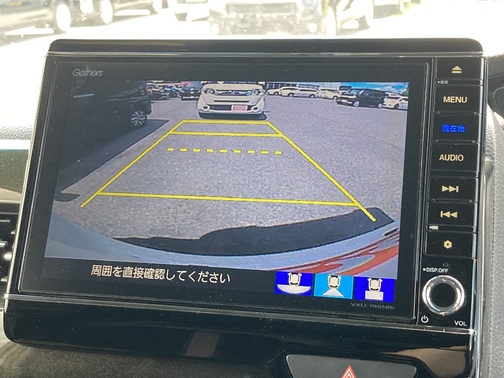 ホンダ Ｎ　ＢＯＸカスタム G・Lﾀｰﾎﾞﾎﾝﾀﾞｾﾝｼﾝｸﾞ 4WD