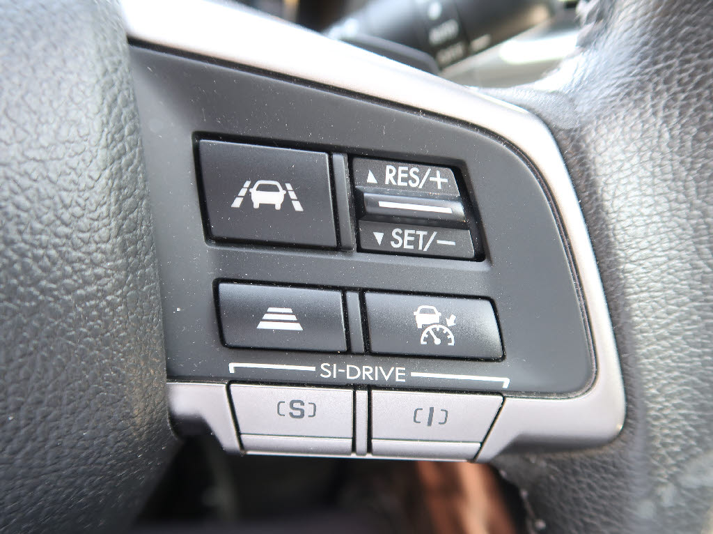 スバル インプレッサスポーツ 2.0i-Sｱｲｻｲﾄ 4WD