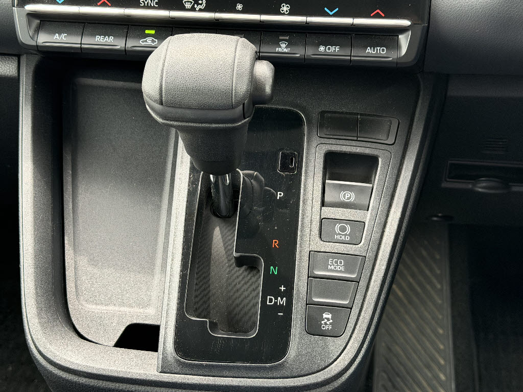 トヨタ ノア X 4WD