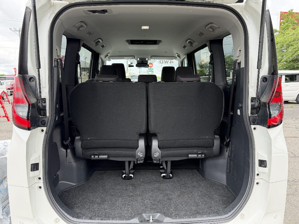 トヨタ ノア X 4WD