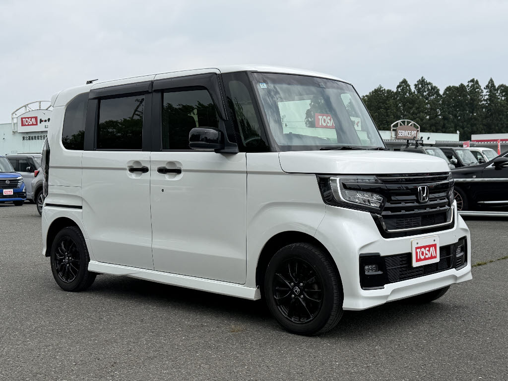 ホンダ Ｎ　ＢＯＸカスタム L ｽﾀｲﾙﾌﾞﾗｯｸ 4WD