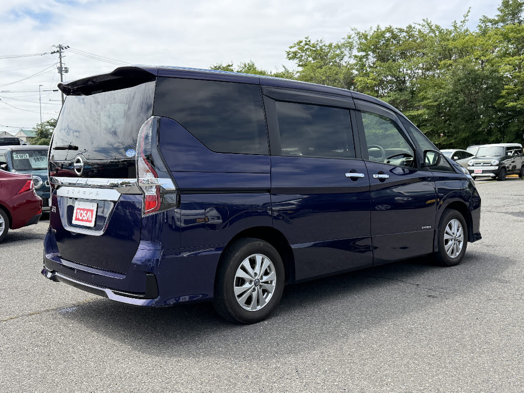 ニッサン セレナＨＶ ハイウェイスターV 4WD