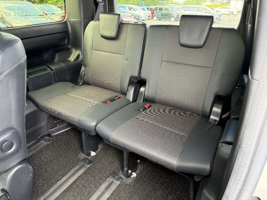 トヨタ エスクァイア Gi 4WD