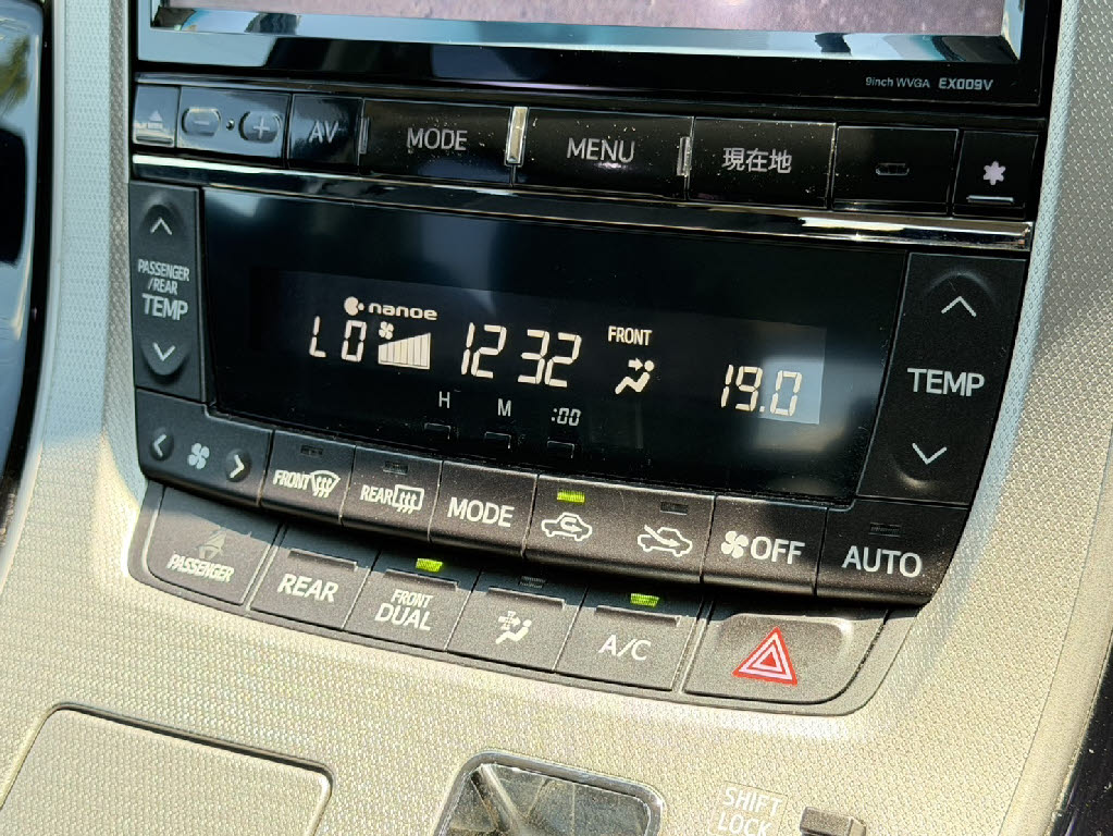 トヨタ ヴェルファイア 2.4Z 4WD