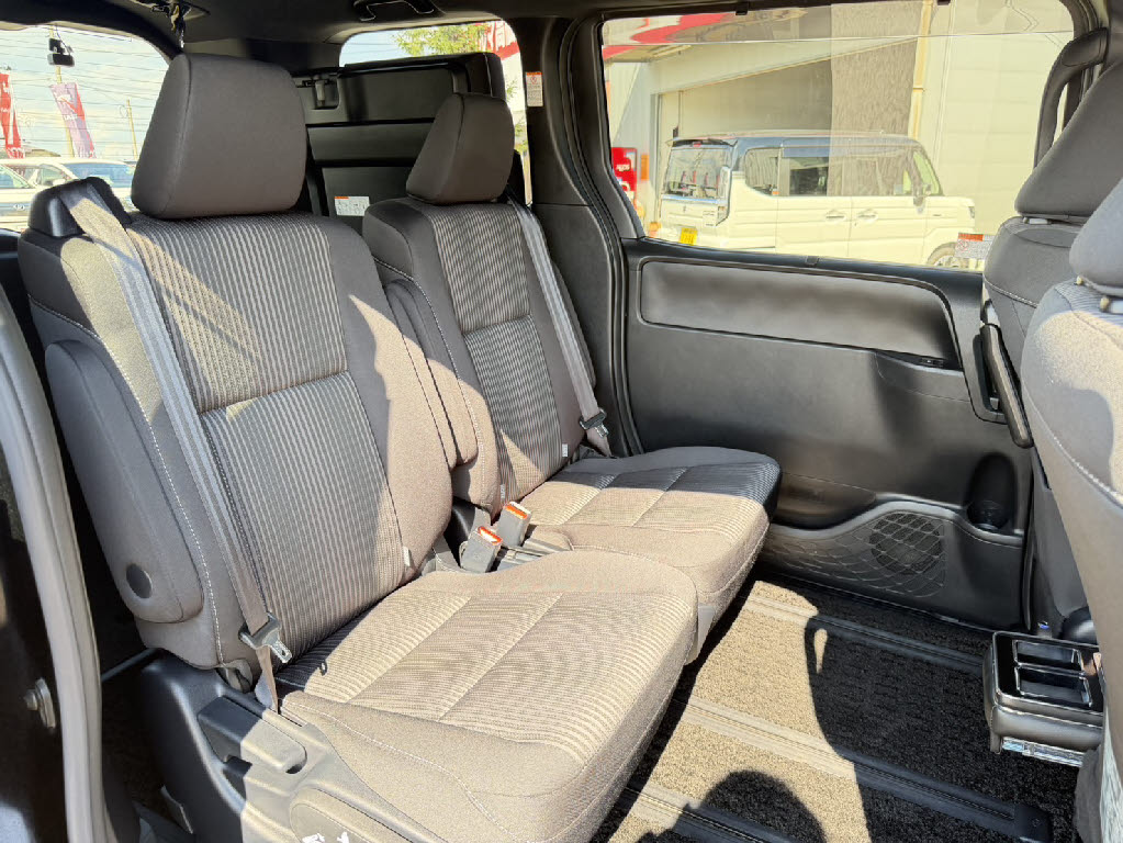 トヨタ ヴォクシー ZS 4WD