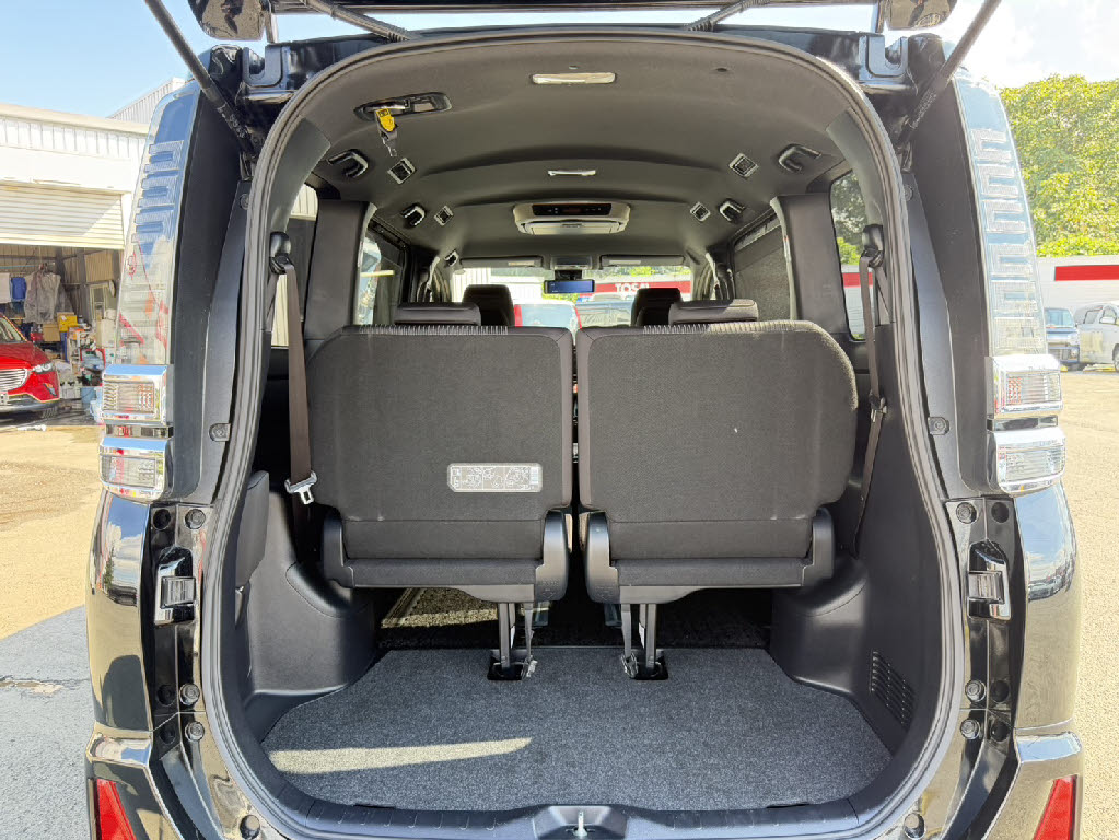 トヨタ ヴォクシー ZS 4WD