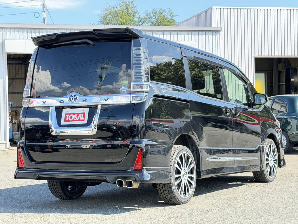 トヨタ ヴォクシー ZS 4WD