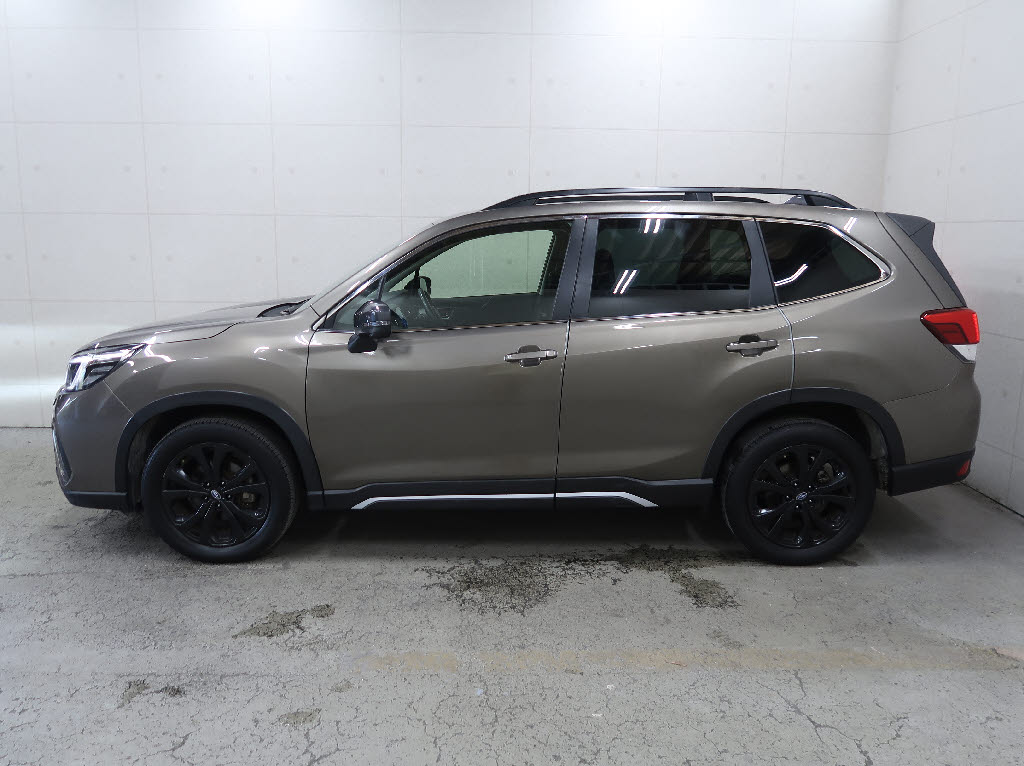 スバル フォレスター スポーツ 4WD
