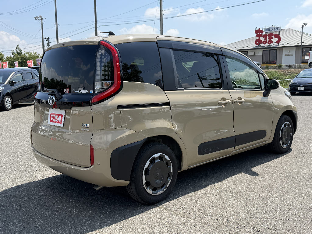 トヨタ ｼｴﾝﾀ ﾊｲﾌﾞﾘｯﾄﾞ ﾊｲﾌﾞﾘｯﾄﾞZ 4WD