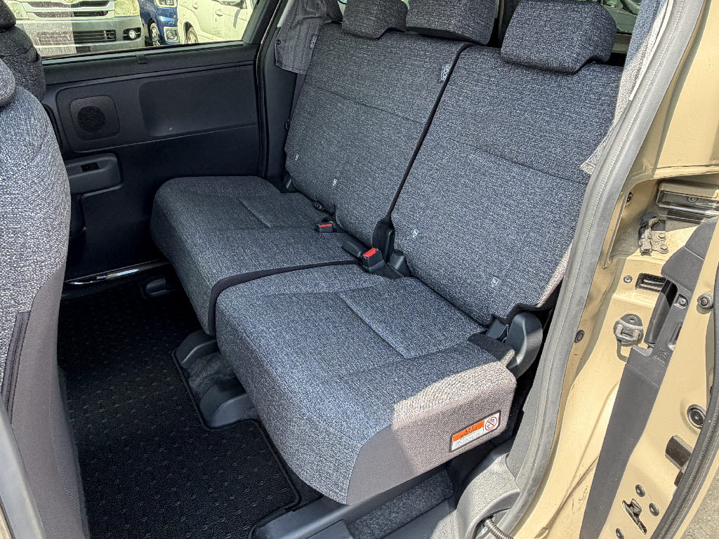 トヨタ ｼｴﾝﾀ ﾊｲﾌﾞﾘｯﾄﾞ ﾊｲﾌﾞﾘｯﾄﾞZ 4WD