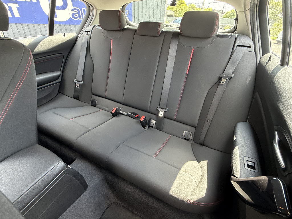 ＢＭＷ ＢＭＷ １シリーズ １６ｉ　スポーツ