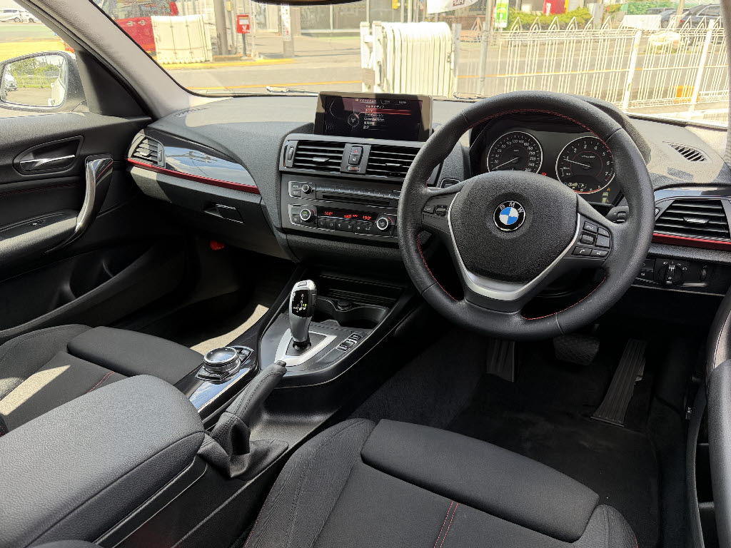 ＢＭＷ ＢＭＷ １シリーズ １６ｉ　スポーツ