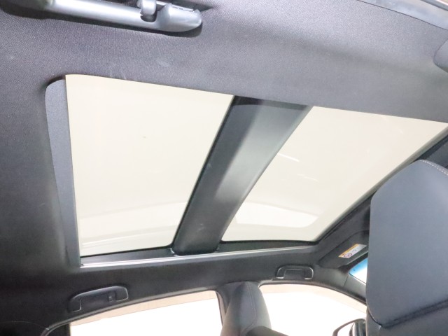 トヨタ ハリアー Zレザーパッケージ