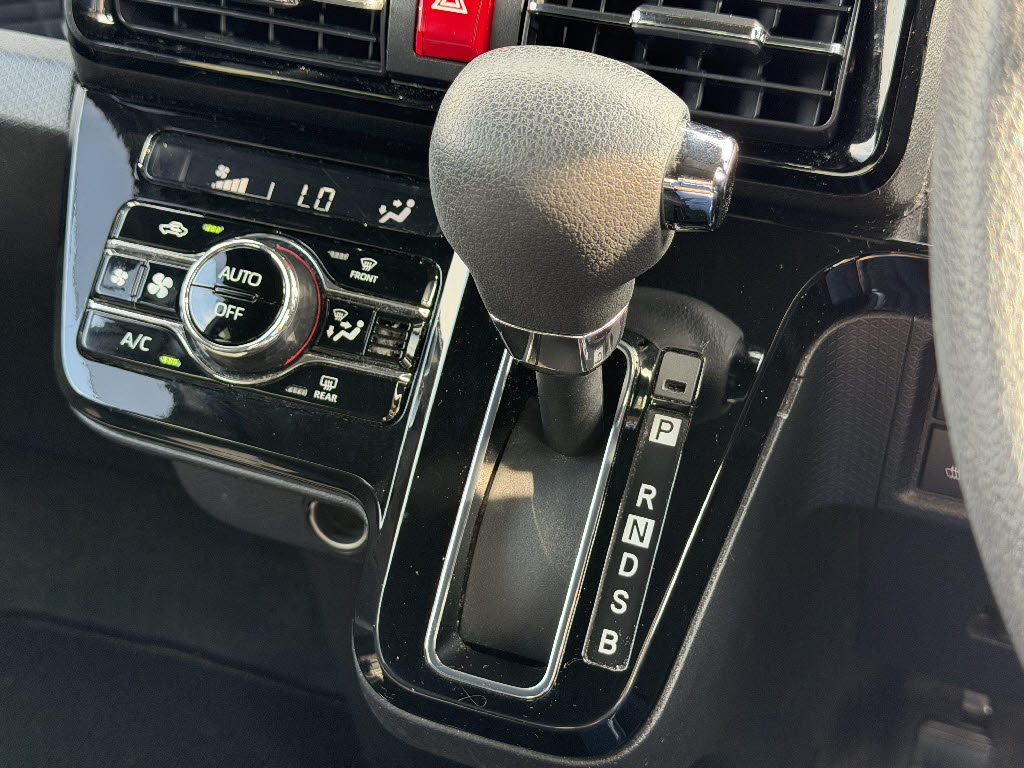 ダイハツ タントカスタム ｶｽﾀﾑX 4WD