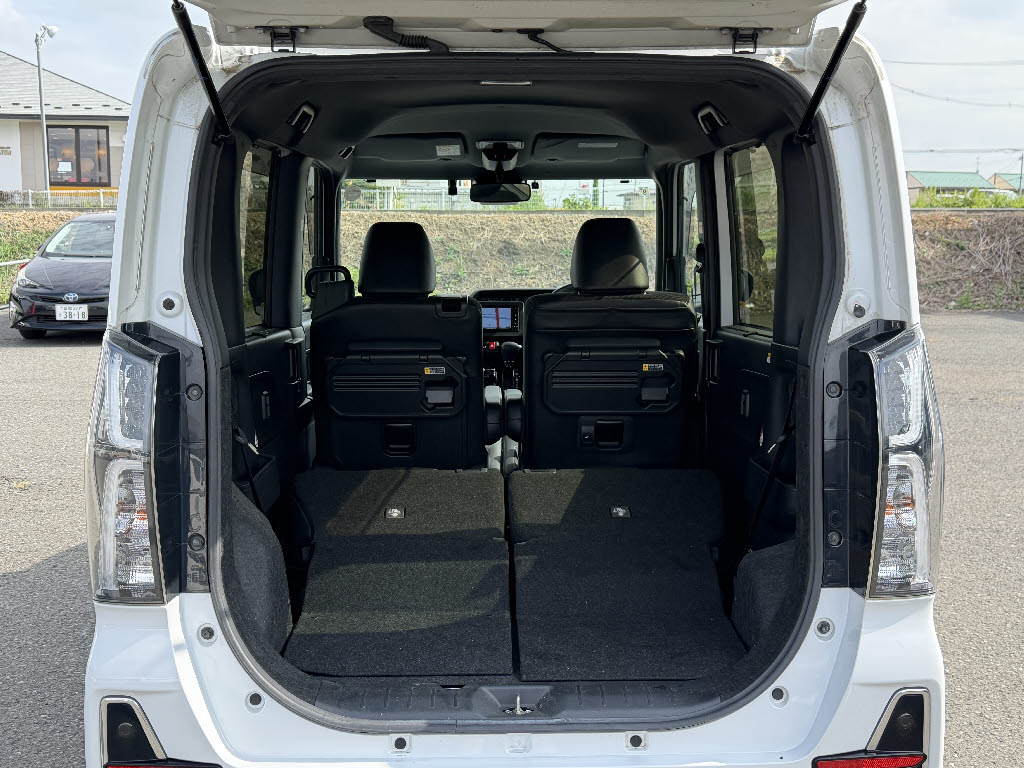 ダイハツ タントカスタム ｶｽﾀﾑX 4WD