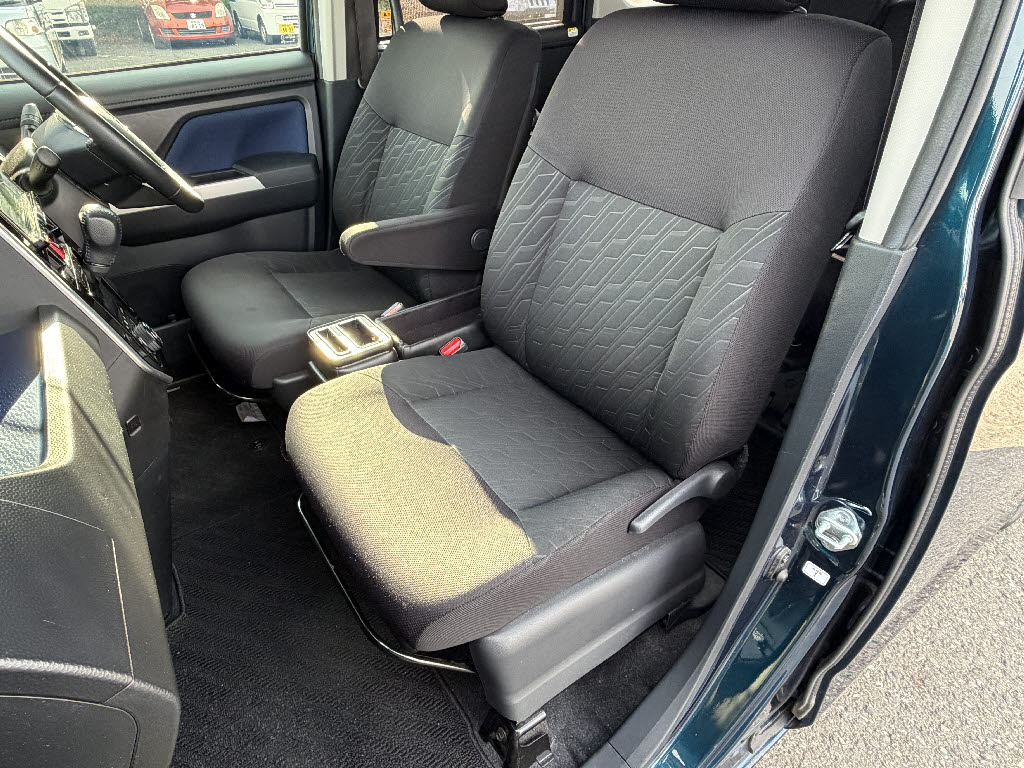 ダイハツ トール ｶｽﾀﾑG ﾘﾐﾃｯﾄﾞSA3 4WD