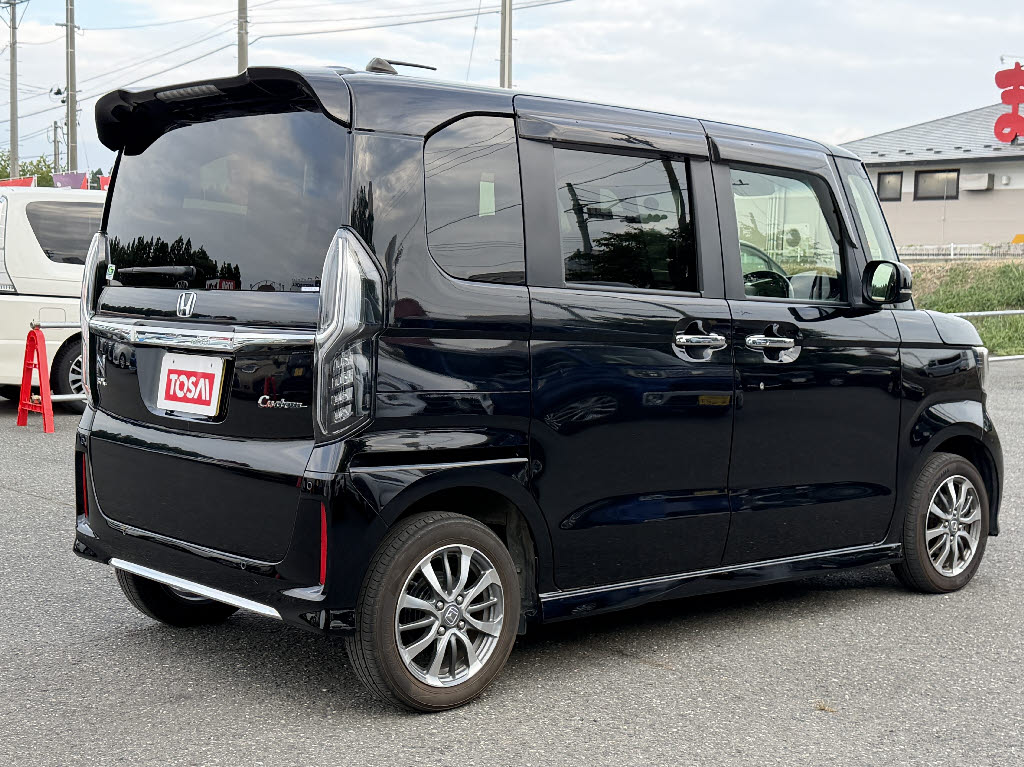 ホンダ Ｎ　ＢＯＸカスタム ｶｽﾀﾑL 4WD