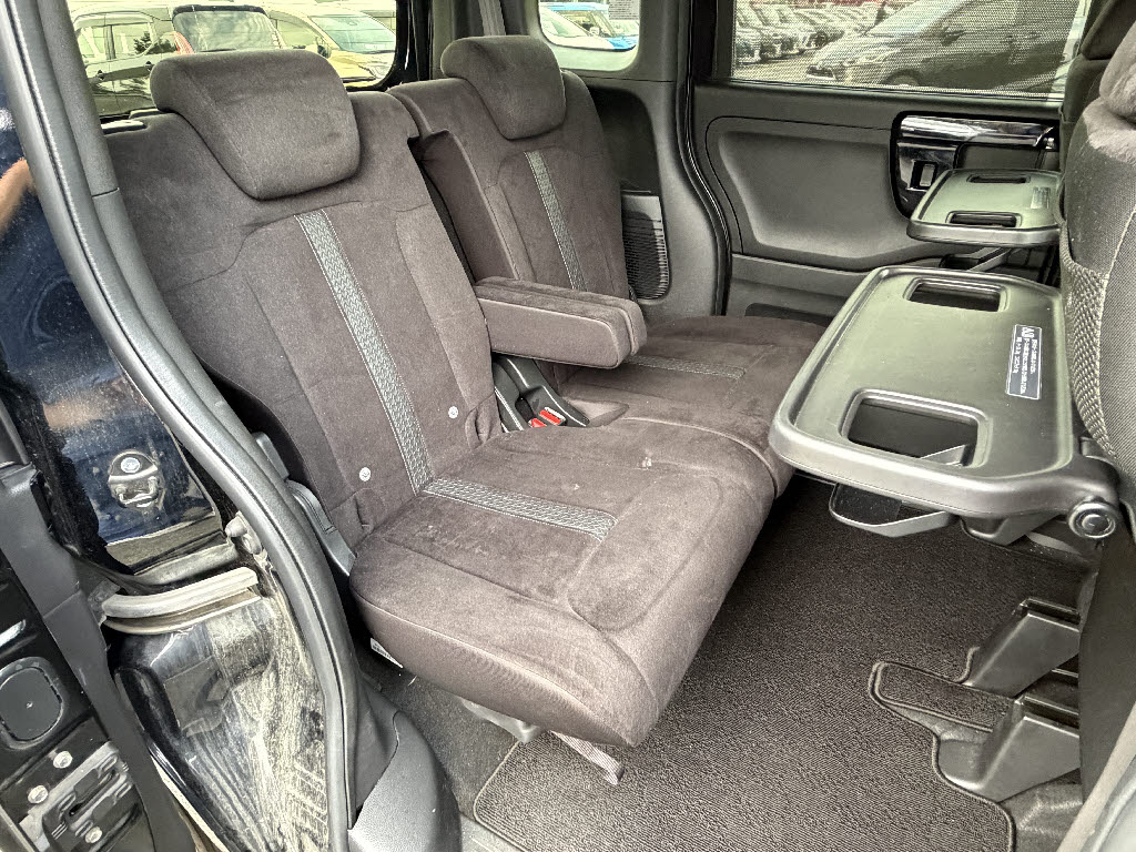 ホンダ Ｎ　ＢＯＸカスタム ｶｽﾀﾑL 4WD