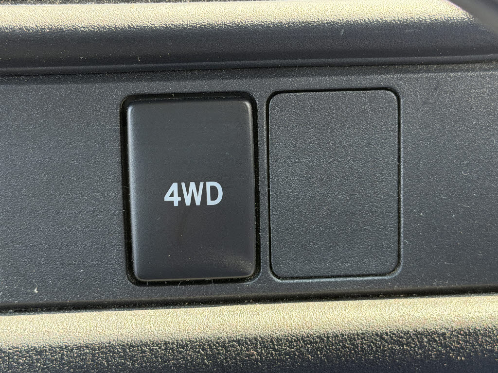 ダイハツ ハイゼットカーゴＶ ﾃﾞﾗｯｸｽ SA3 ﾊｲﾙｰﾌ 4WD