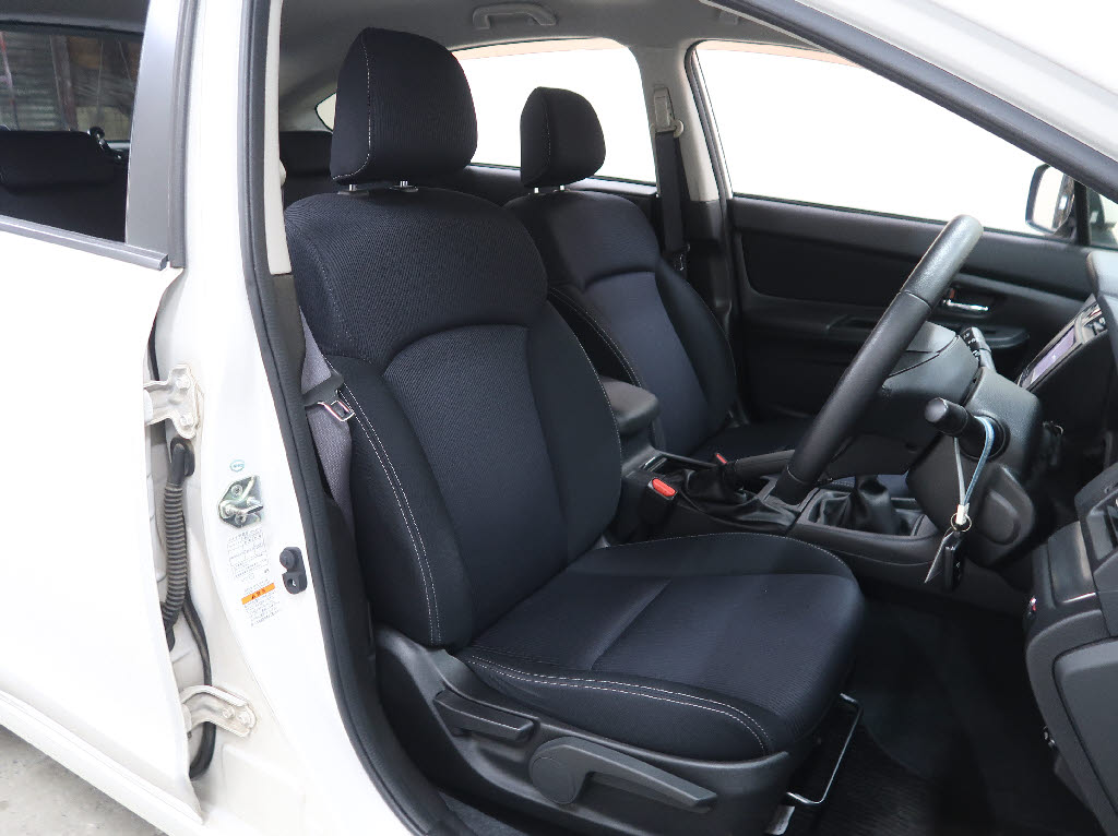 スバル インプレッサスポーツ 1.6i-L