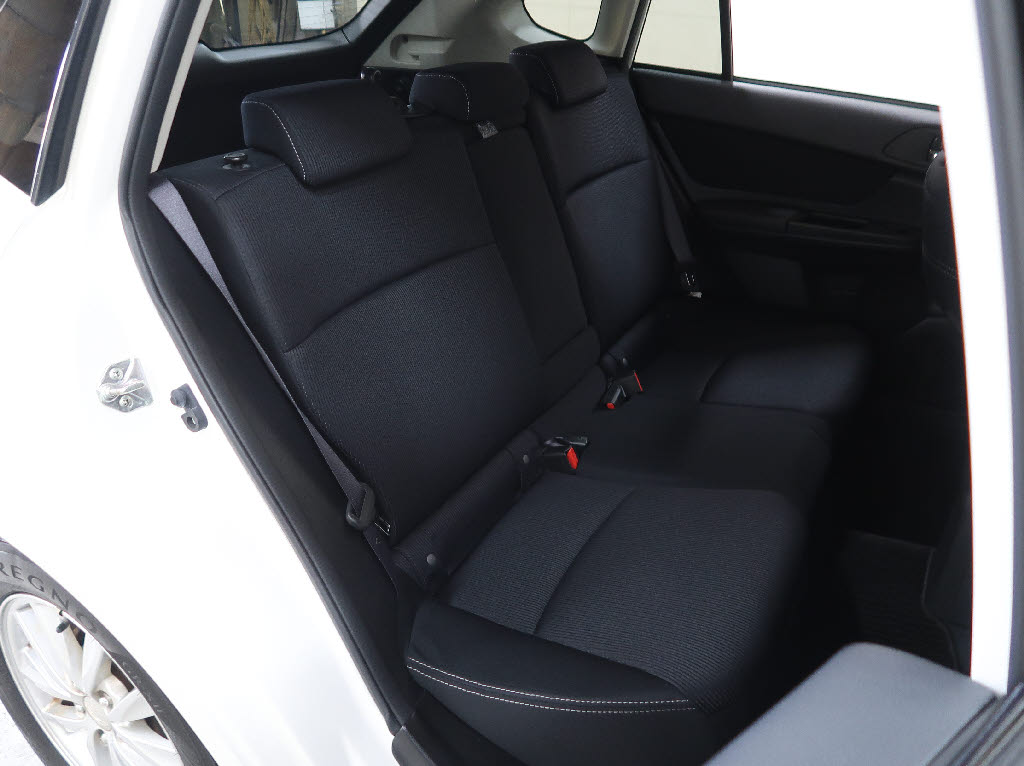 スバル インプレッサスポーツ 1.6i-L