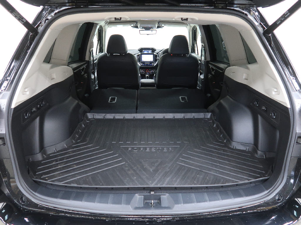 スバル フォレスター スポーツ 4WD