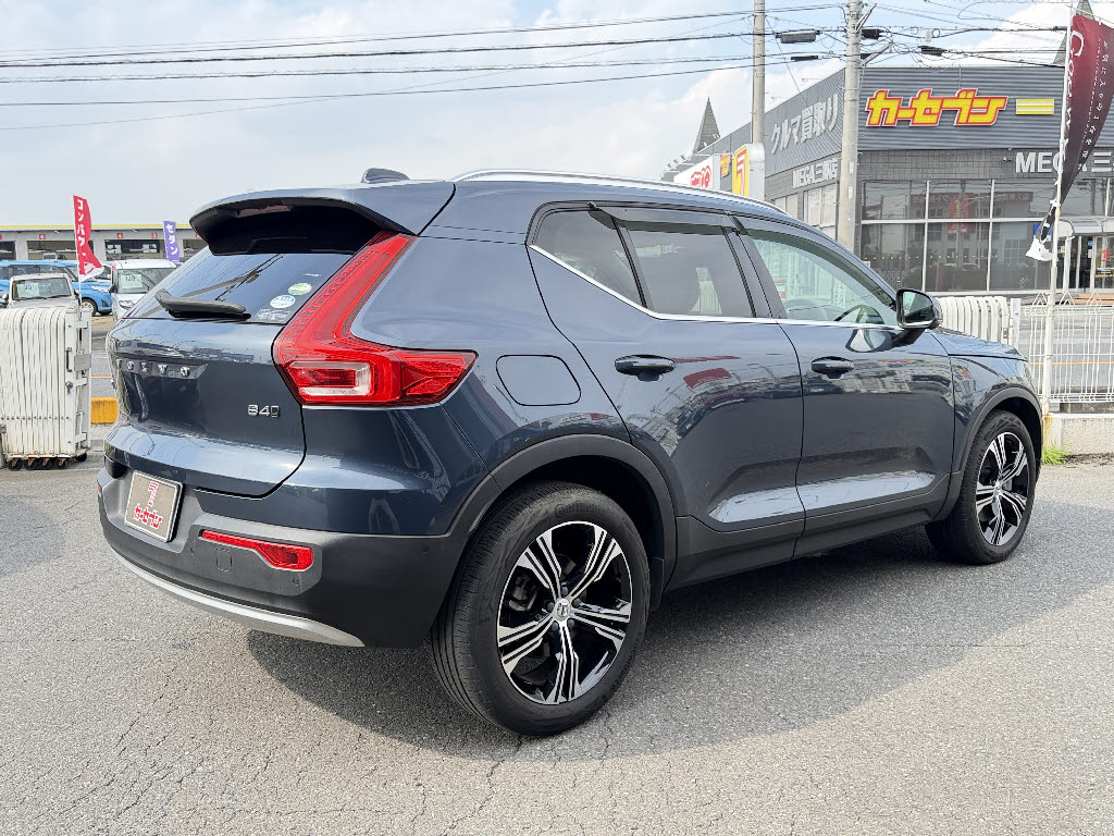 ボルボ ボルボ ＸＣ４０ B4 AWDｲﾝｽｸﾘﾌﾟ 4WD