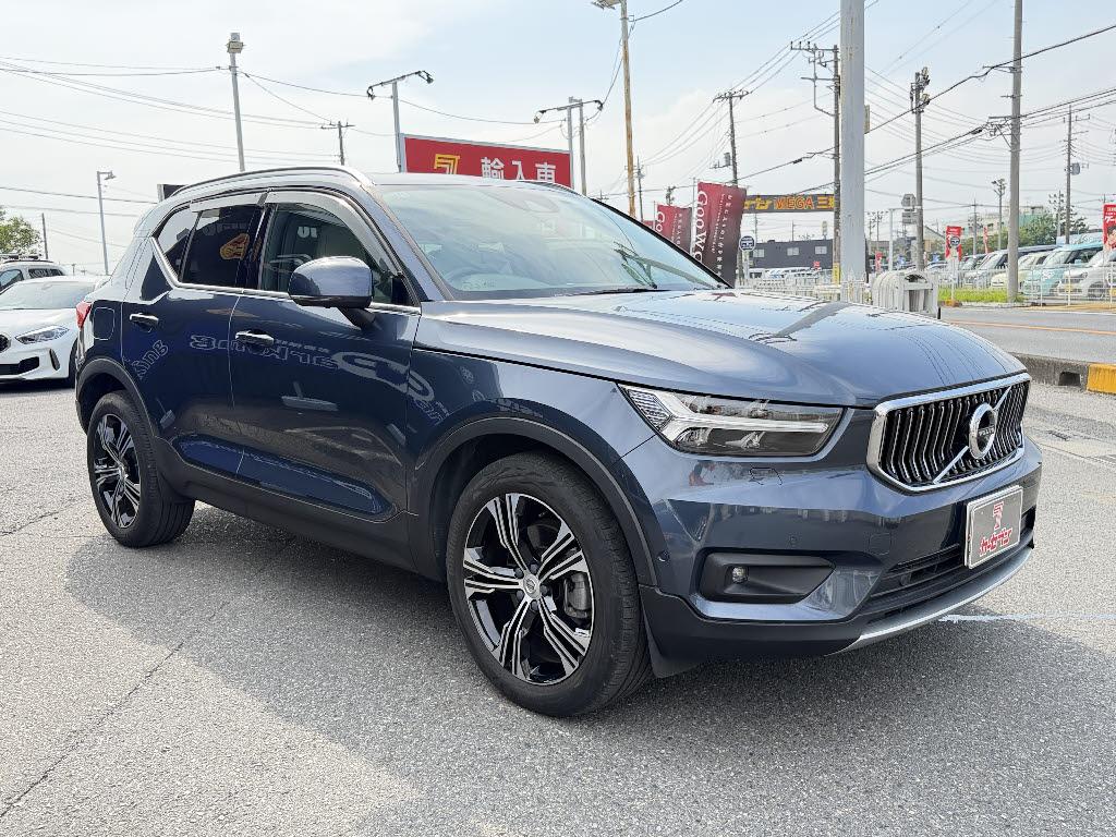 ボルボ ボルボ ＸＣ４０ B4 AWDｲﾝｽｸﾘﾌﾟ 4WD
