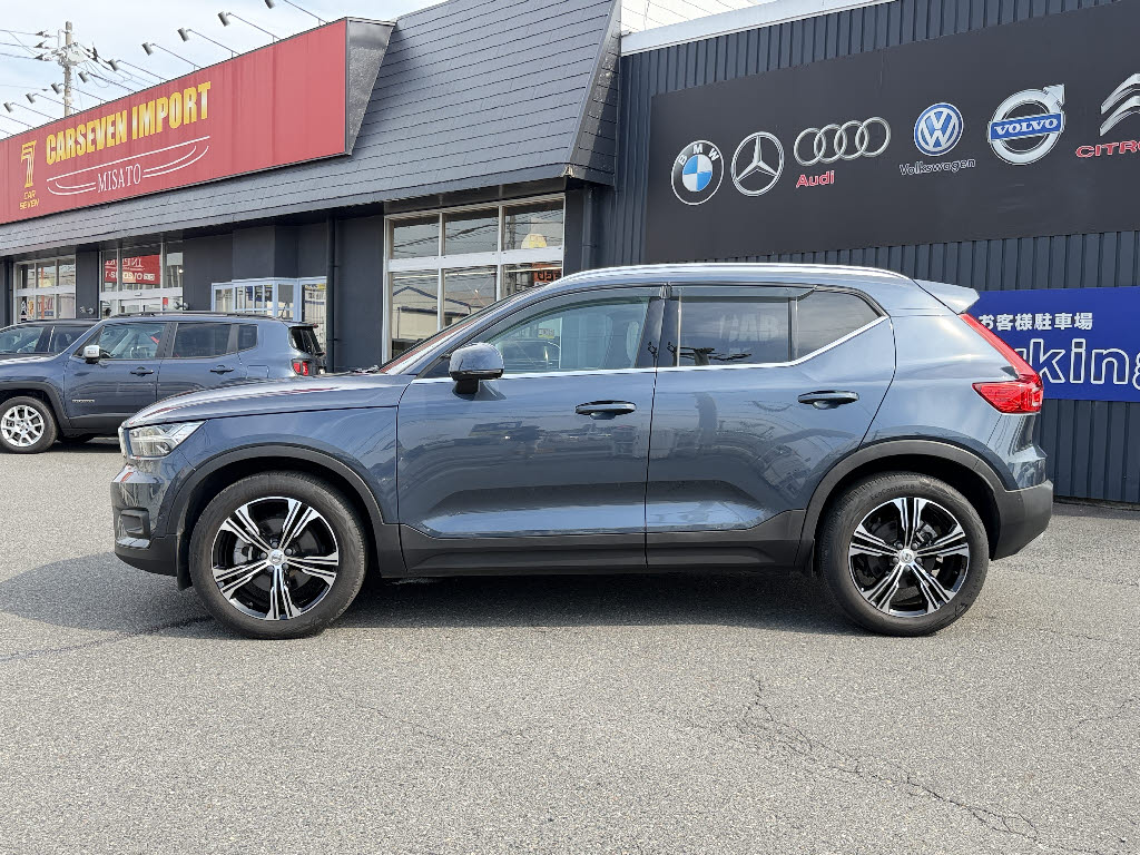 ボルボ ボルボ ＸＣ４０ B4 AWDｲﾝｽｸﾘﾌﾟ 4WD