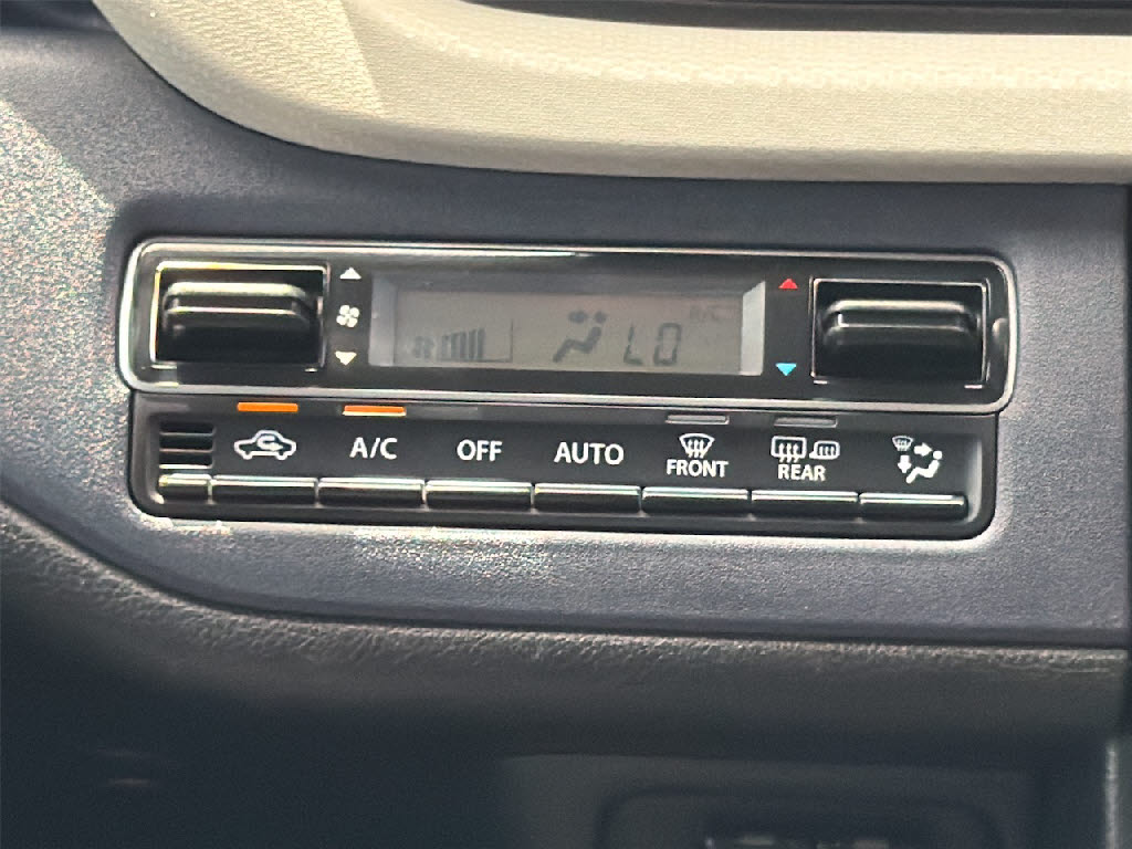 三菱 デリカＤ：２ ﾊｲﾌﾞﾘｯﾄﾞMZﾅﾋﾞﾊﾟｯｹｰｼﾞ 4WD