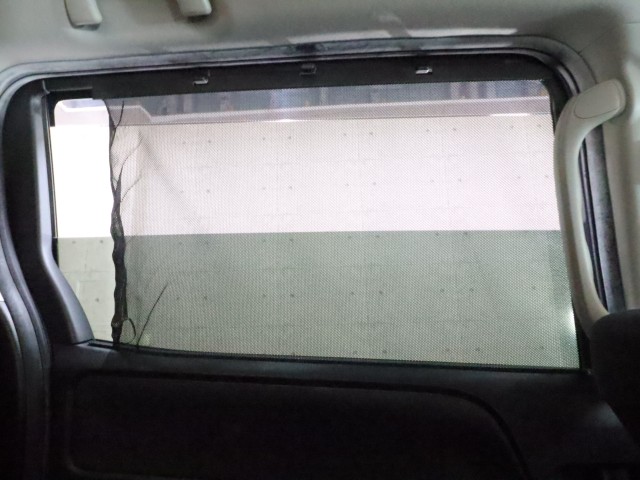 トヨタ ヴォクシー X