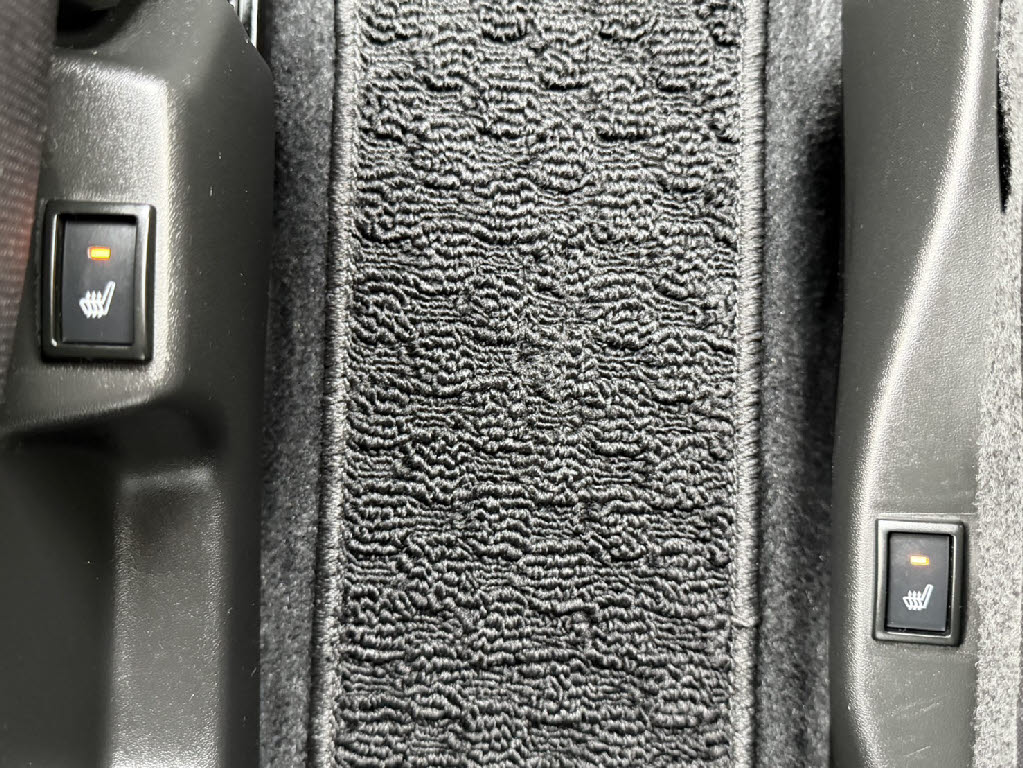 三菱 デリカＤ：２ ﾊｲﾌﾞﾘｯﾄﾞMZﾅﾋﾞﾊﾟｯｹｰｼﾞ 4WD
