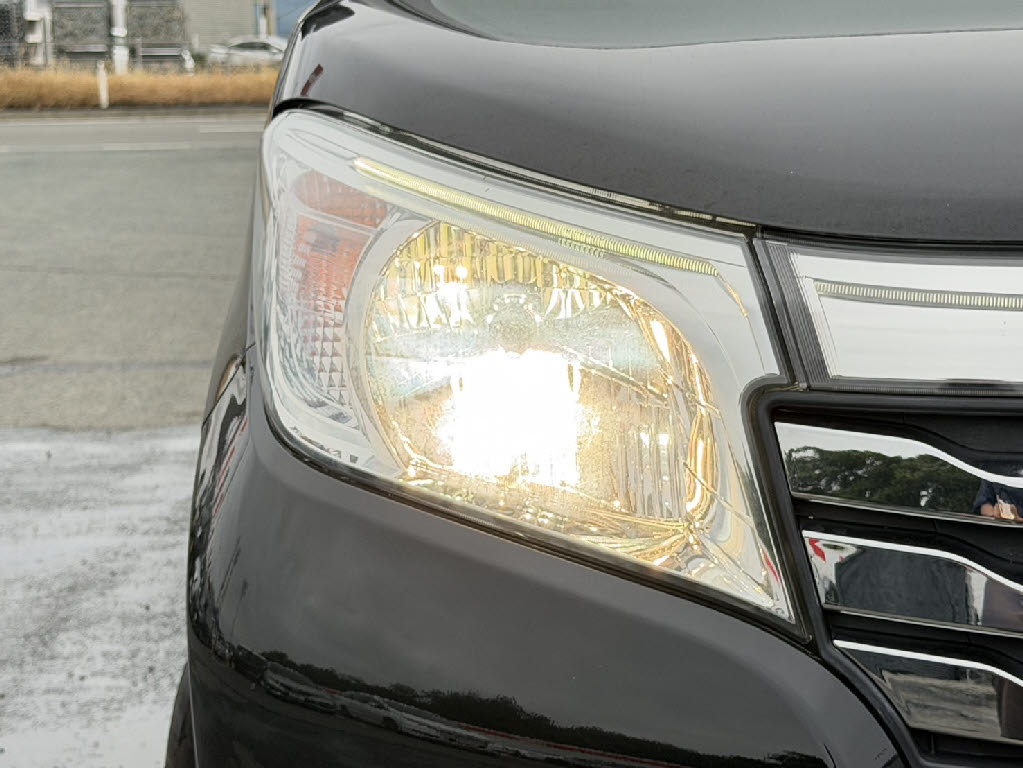 三菱 デリカＤ：２ ﾊｲﾌﾞﾘｯﾄﾞMZﾅﾋﾞﾊﾟｯｹｰｼﾞ 4WD