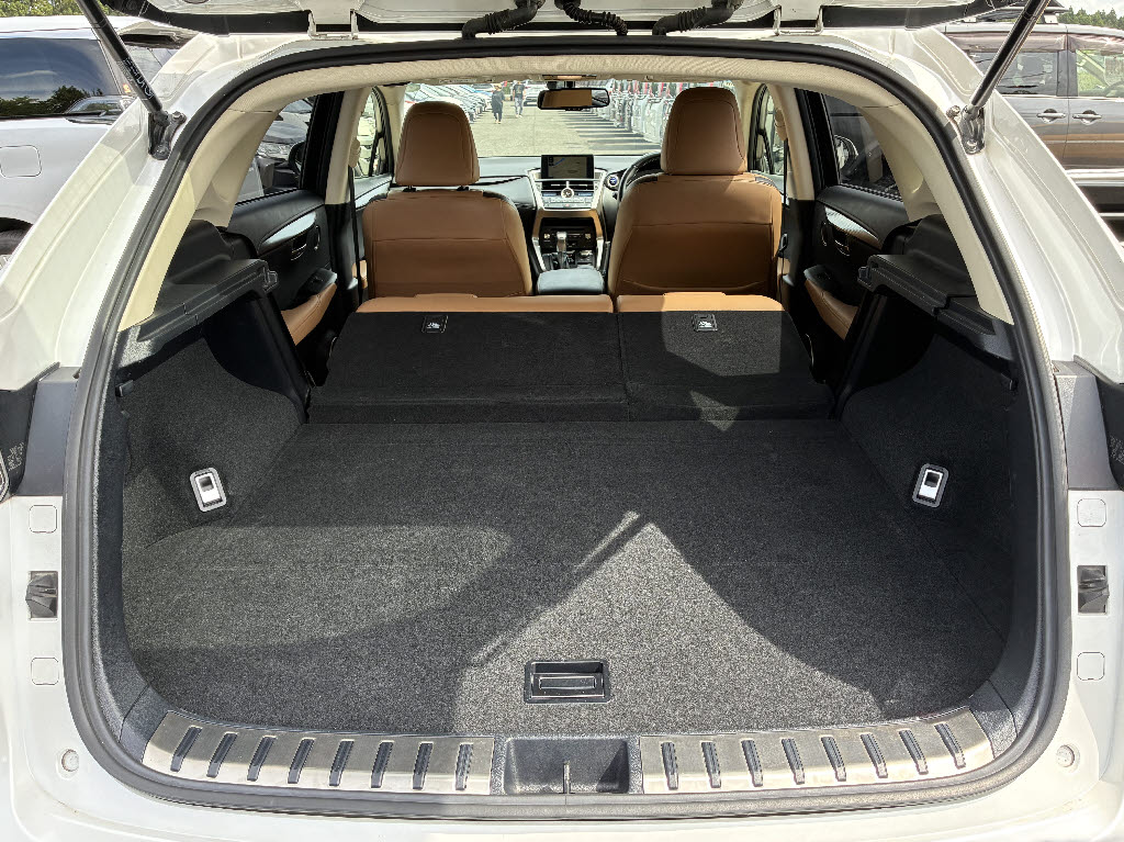 レクサス レクサス ＮＸ NX300h Iﾊﾟｯｹｰｼﾞ 4WD