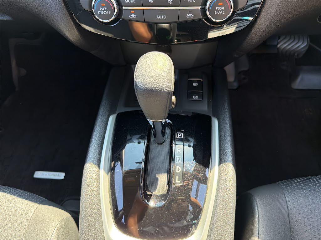 ニッサン エクストレイル ２０Ｘ