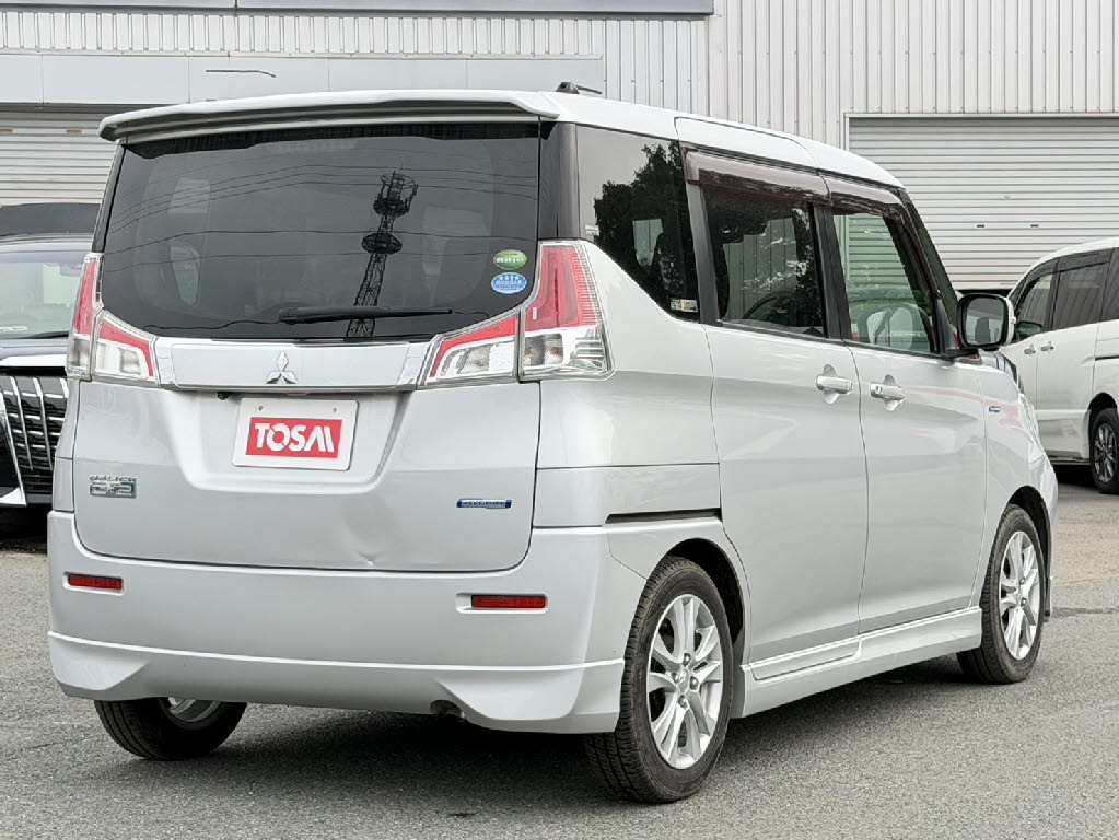 三菱 デリカＤ：２ HV MZﾅﾋﾞﾊﾟｯｹｰｼﾞ 4WD
